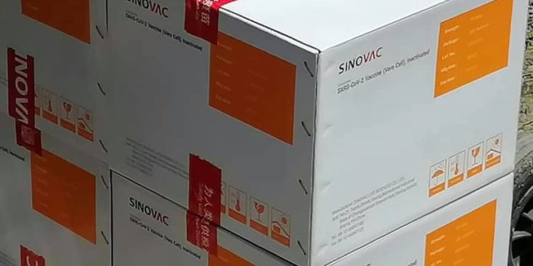 Castro recibió las primeras vacunas para dar la pelea al Coronavirus