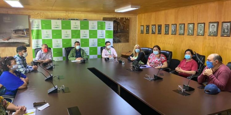 Alcalde Vera apoya demandas de organizaciones sociales de la comuna