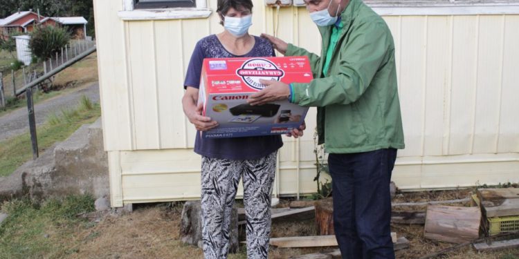 EMPRENDEDORAS DE CASTRO RECIBEN IMPORTANTE IMPULSO PARA EXPANDIR SUS NEGOCIOS EN MEDIOS DIGITALES