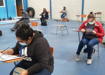 Castro Municipio presenta una batería de 15 cursos y talleres para vecinos y vecinas de la comuna