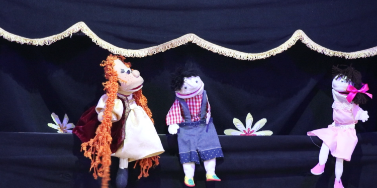 Con títeres, Castro municipio incentiva la prevención del abuso sexual infantil