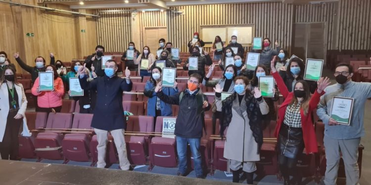 200 vecinas y vecinos se certifican en cursos impulsados por Castro Municipio durante el primer semestre del 2021