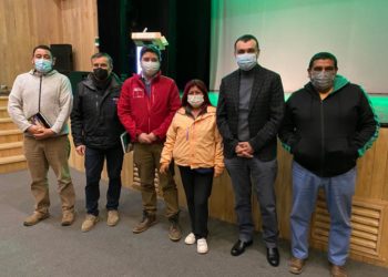 Castro Municipio capacita a líderes de comités de viviendas de Castro