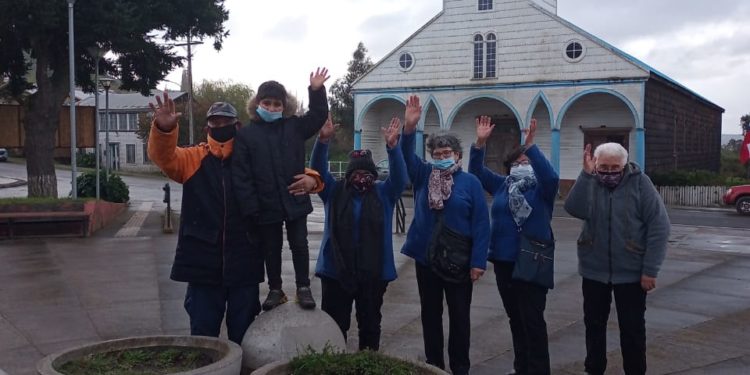 Tras casi 2 años de confinamiento, Adultos Mayores de Castro retoman salidas turísticas