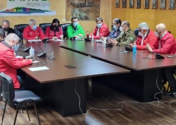 Ministra Rubilar comprometió la entrega de los primeros bonos a damnificados por el mega incendio