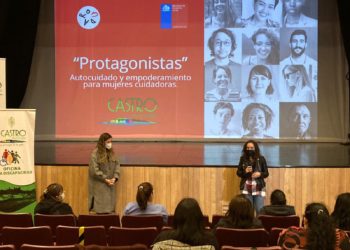 Mujeres cuidadoras participan de programa para mejorar su calidad de vida