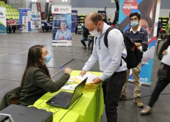 Castro Municipio desarrolla exitosa Feria Laboral