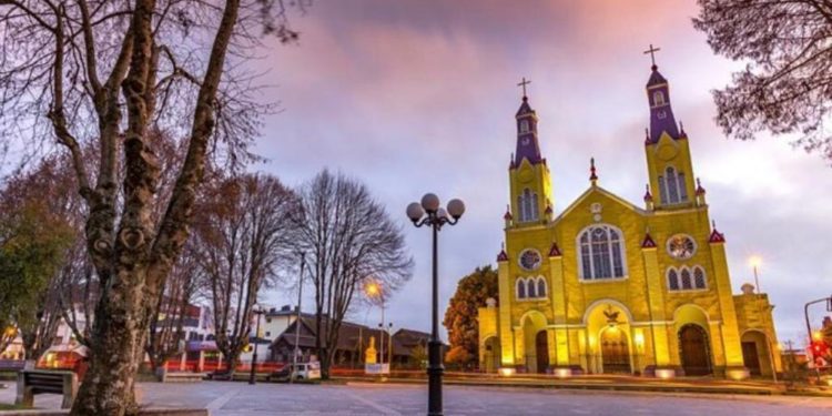 Nuevamente Castro entre las 8 ciudades más visitadas de Chile