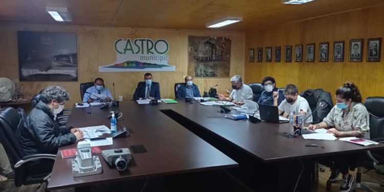 Concejo Municipal aprobó millonarias inversiones para ejecutar proyectos en Castro