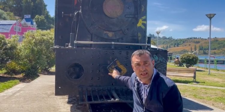 Alcalde Vera sueña con un tren que una a los chilotes
