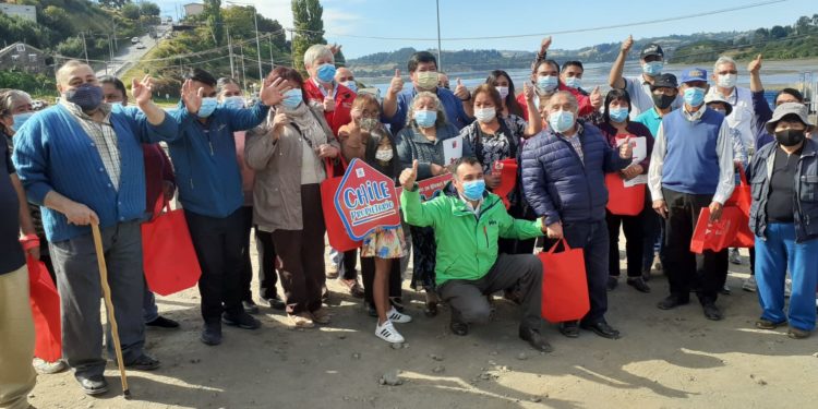 Triunfo histórico: vecinos del Barrio Matadero y de los sectores de Rilán, Tey y Yutuy obtienen títulos de dominio de sus propiedades