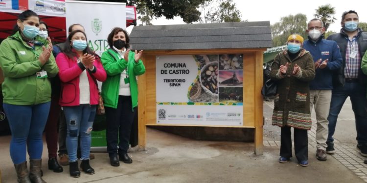 Inauguran en Castro primer letrero del Sello Sipam Chiloé