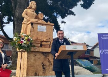 Maestros rurales tienen su propio monumento