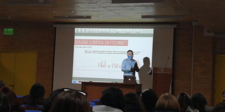 Giancarlo Marcone participa en seminario Castro Ciudad Sustentable