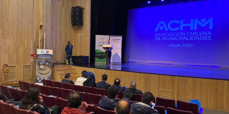 Alcaldes isleños se reúnen en Castro para abordar la crisis hídrica en el Archipiélago