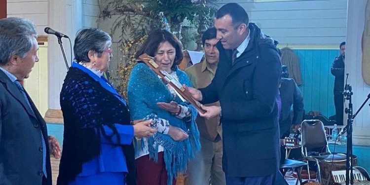 En el Día de los Patrimonios alcalde Vera llamó a defender y proyectar nuestra cultura insular.