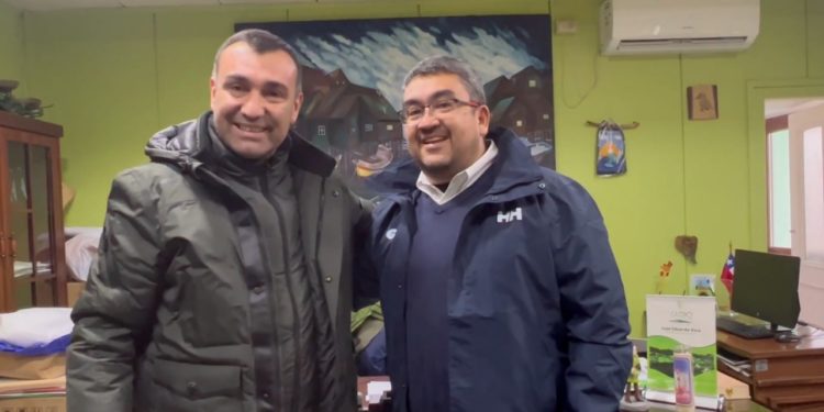 Empresa privada hizo importante donación para reconstrucción de viviendas en Castro Alto