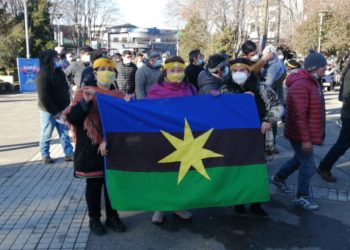 Huilliches celebran su día en la Plaza de Armas de Castro