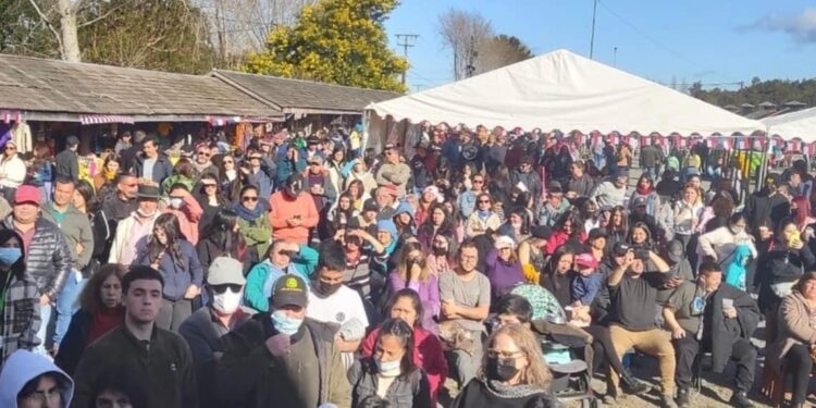 ¡Éxito total! miles de personas asistieron a la IV Fiesta de la chilenidad en Castro