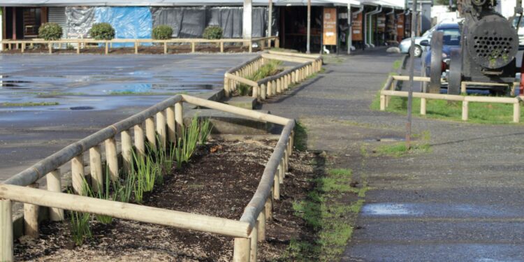 Castro Municipio realiza millonaria inversión en cuidado y limpieza de los espacios públicos