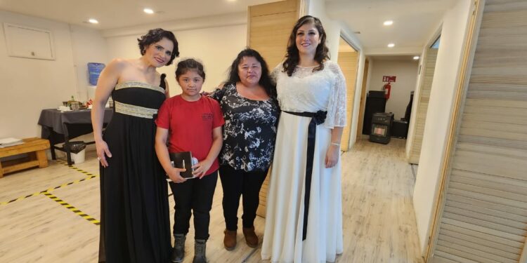 Gala Lírica: “Sueños de Ópera” emocionó a vecinas y vecinos de Castro