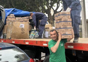 Alcalde Vera entregó ayuda solidaria a viñamarinos afectados por el incendio de diciembre del año pasado