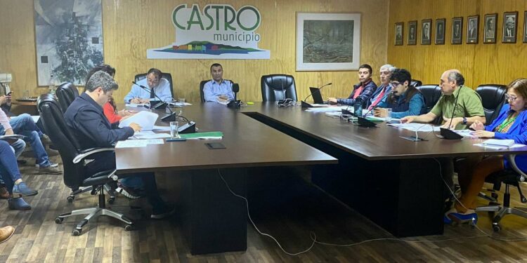 Castreños no podrán disfrutar del festival “Que Lindo es Castro” ya que parte del Concejo Municipal rechazó la iniciativa