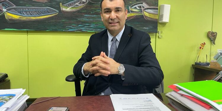 Alcalde de Castro realiza una serie de gestiones ante ministerios en Santiago