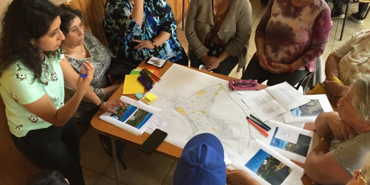 Realizan primera mesa de trabajo en barrios Camilo Henríquez, Villa Esperanza y Yungay