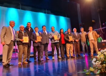 Castro cumplió 456 años de vida y celebró reconociendo a sus vecinos más ilustres