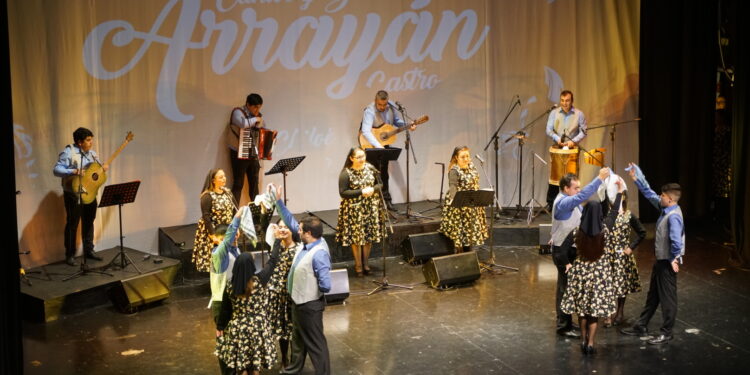 Arrayán celebra 10 años de trayectoria lanzando su segundo disco en el Centro Cultural de Castro
