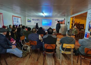 Vecinos de Quilquico valoran proyecto de termopaneles solares