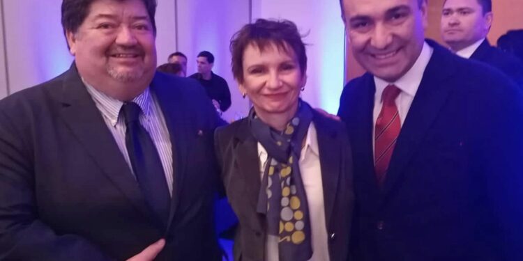 Alcalde Vera planteó la necesidad de tener como país una nueva política de seguridad pública con verdaderas atribuciones para los municipios.