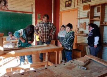 Se reanuda la Escuela Patrimonial de artesanía y oficios Lingue este segundo semestre