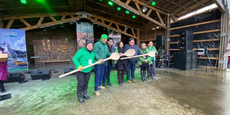 Partió con todo la 4ta versión del Festival de la Cazuela de Castro