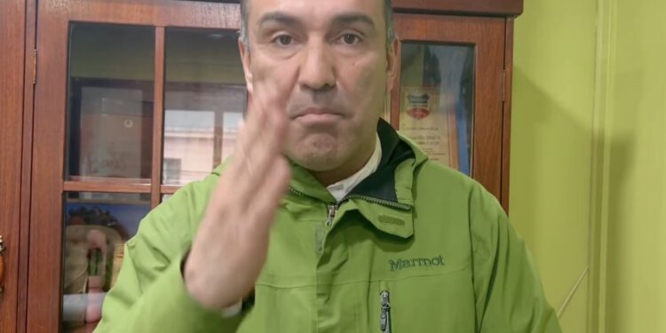 Alcalde Vera alzó fuerte la voz para exigir doble vía para Chiloé ante negativa del gobierno de construir una a través de concesión a privados