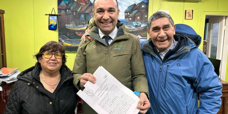 El alcalde Juan Eduardo Vera anunció la construcción de un nuevo Centro de Adulto Mayor para la agrupación San José