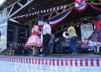 Con harto zapateo comenzó la primera jornada de la gran Fiesta de la chilenidad