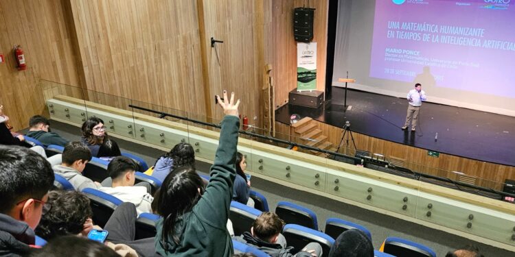 Más de 2 mil personas disfrutaron del Congreso del Futuro en Castro