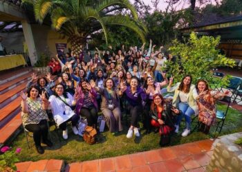 Éxito total resultó gira de 16 emprendedoras castreñas a la comuna de Ñuñoa