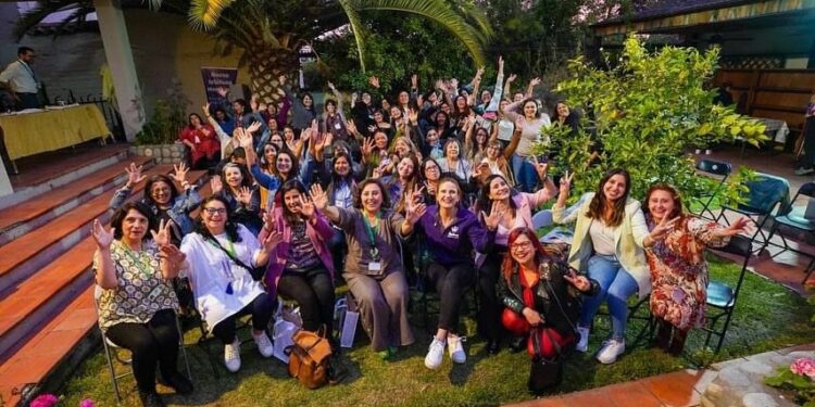 Éxito total resultó gira de 16 emprendedoras castreñas a la comuna de Ñuñoa