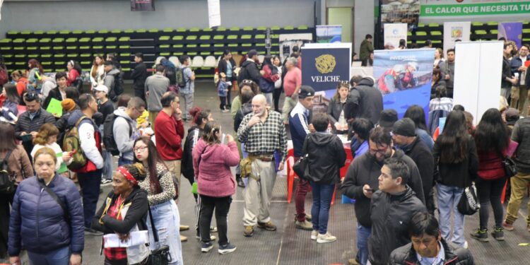 Más de 2 mil personas confiaron en la Expotrabajo de Castro