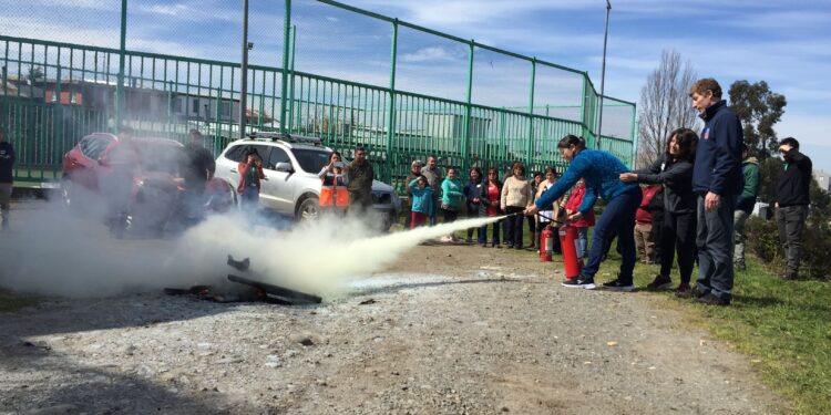 Invitan a nueva capacitación para reducir riesgos de desastres en barrio Tejiendo Sueños de Castro