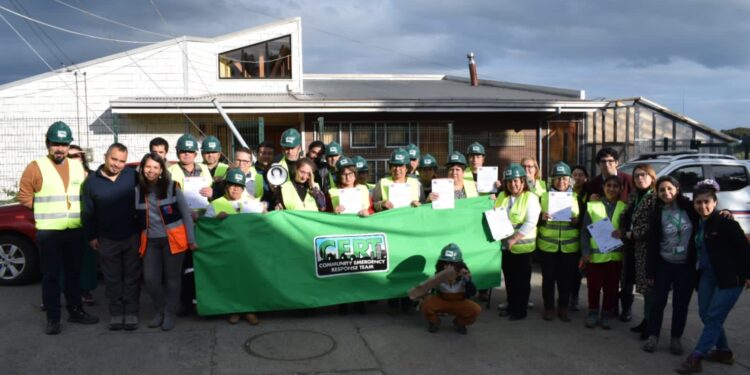 En barrio “Tejiendo sueños” de Castro se conformó segundo equipo comunitario de respuesta a emergencias