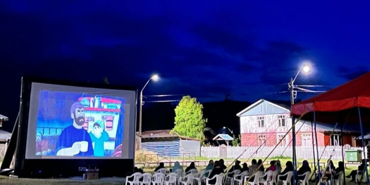 Solsticio FICH 2024: Cultura y arte aterrizan por primera vez en Quehui y Chelín con talleres para niños