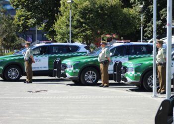Castro: Cinco nuevos carros policiales refuerzan seguridad ciudadana comunal
