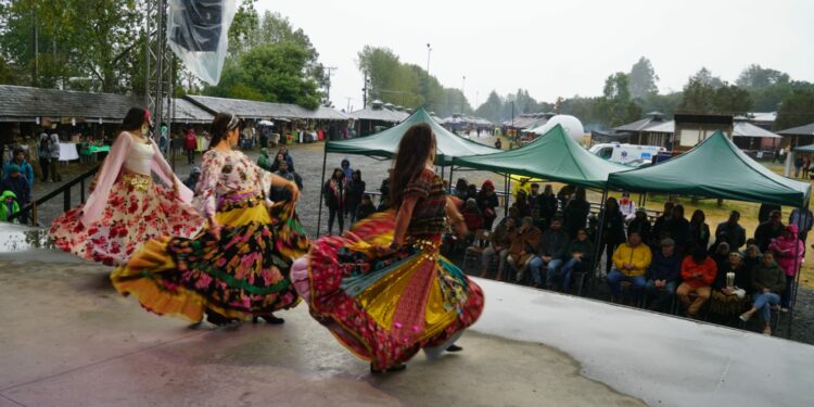 Castro dio el vamos a su 21° versión de la Feria de la Biodiversidad