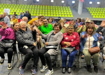 Municipio de Castro renovó su compromiso con los Adultos Mayores de la comuna