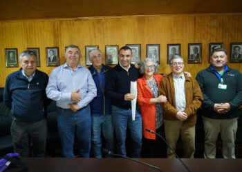 Reconocen a funcionarios que se acogen a retiro en Castro Municipio