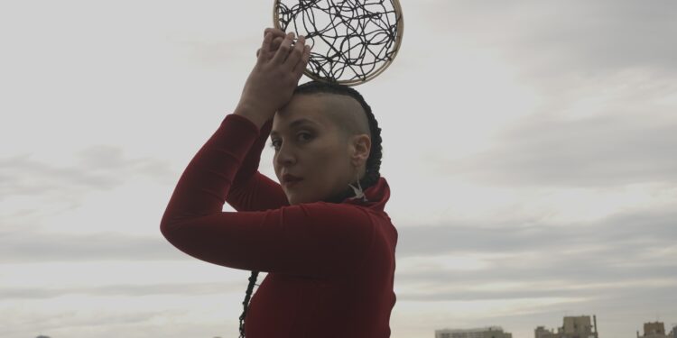 Lanzan disco que teje historias y melodías en el corazón de Castro